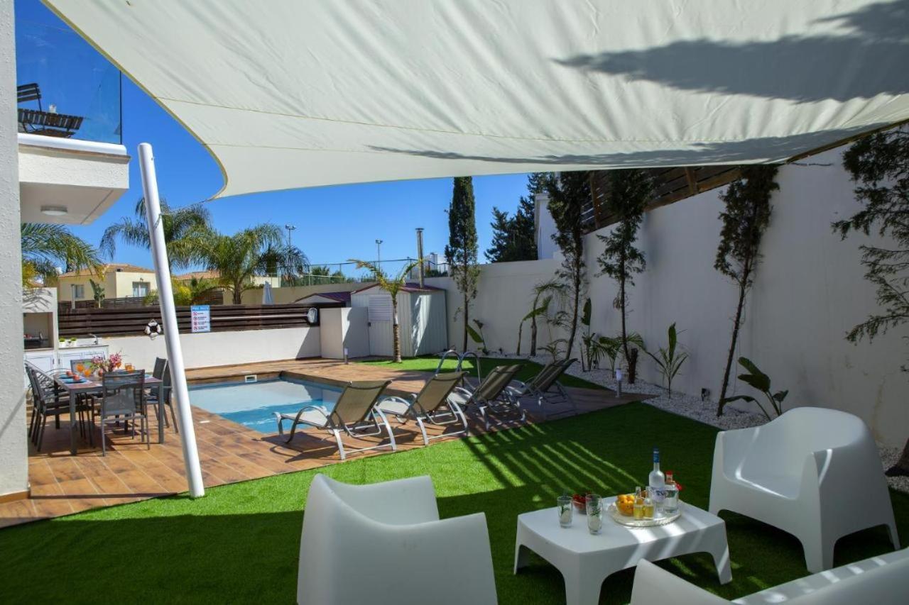 Tsokkos Family Villa - Pool Garden 2' Walk To Beach Protaras Exterior photo